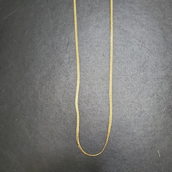 Jewelry - Long gold tone chain necklace